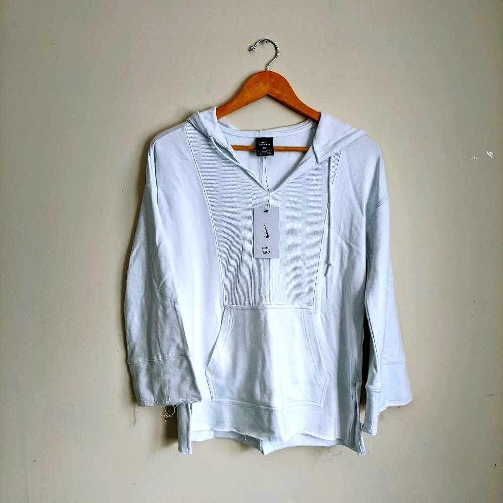 NWT Nike Lux Baja Yoga Hoodie. Size XS Exaggerated